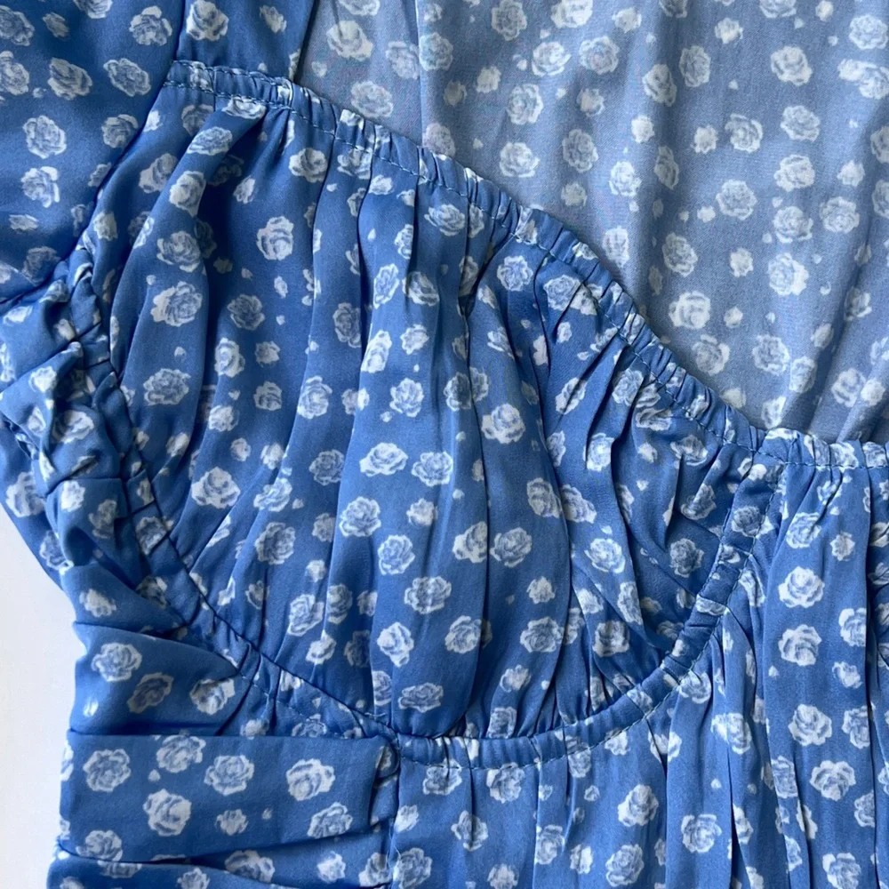 Blue Floral Peplum Blouse with Sweetheart Neckline Small Size Aka Corset Draped - Picture 12 of 13